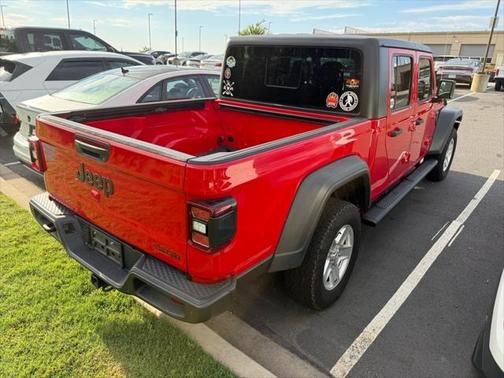 2020 Jeep Gladiator Sport