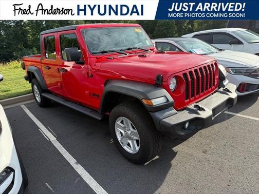 2020 Jeep Gladiator Sport