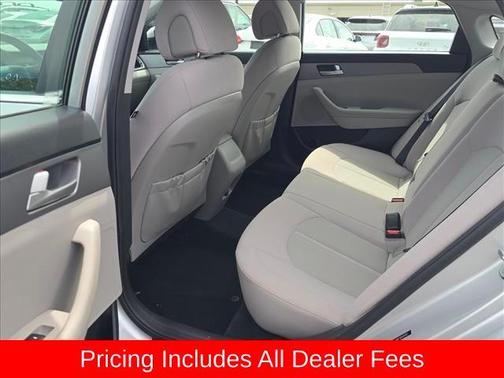 Symphony Silver 2016 Hyundai SONATA SE