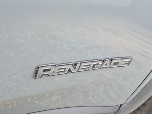 2017 Jeep Renegade Altitude