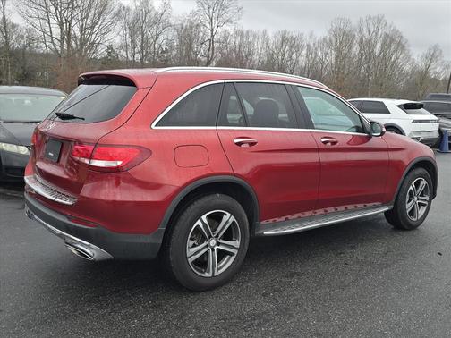 2017 Mercedes-Benz GLC 300 Base