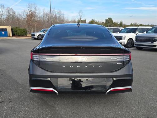 2025 Hyundai SONATA Hybrid SEL