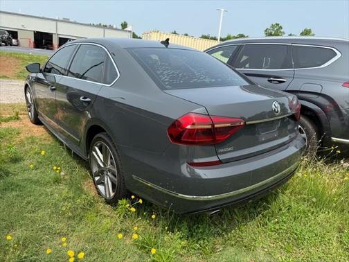2017 Volkswagen Passat 1.8T R-Line