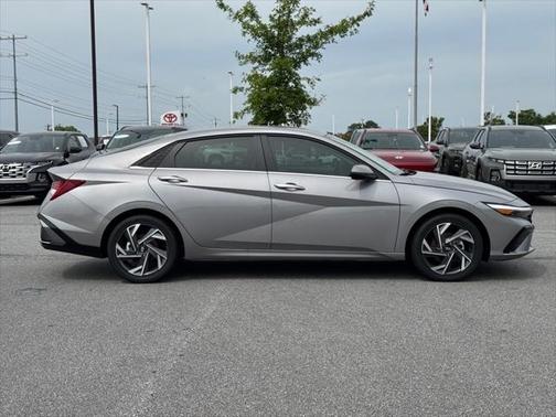 2025 Hyundai ELANTRA HEV Limited