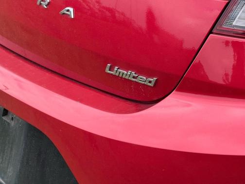 2020 Hyundai ELANTRA Limited