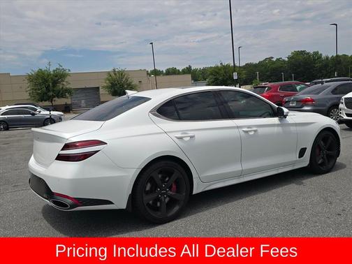 Uyuni White 2026 Genesis G70 3.3T Sport Prestige