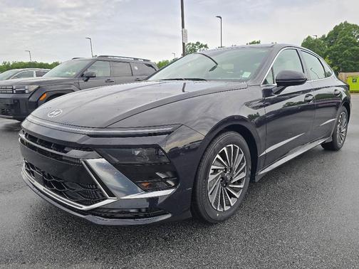 2025 Hyundai SONATA Hybrid SEL