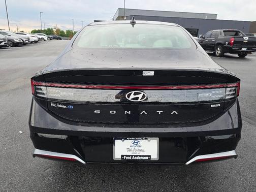 2025 Hyundai SONATA Hybrid SEL