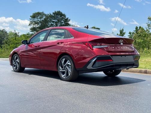 2025 Hyundai ELANTRA HEV Limited