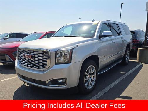 Quicksilver Metallic 2019 GMC Yukon XL Denali