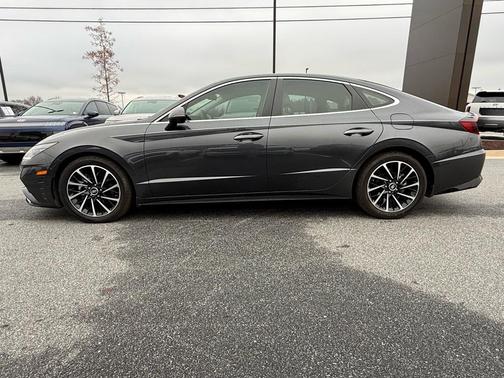 2021 Hyundai SONATA Limited