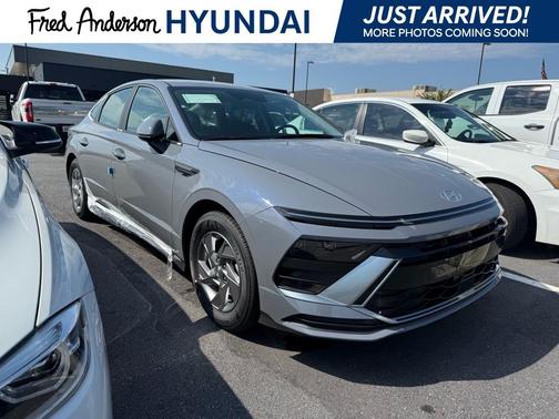 2025 Hyundai SONATA SE