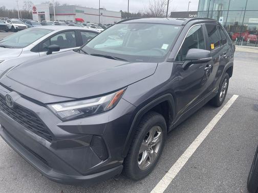 2024 Toyota RAV4 XLE