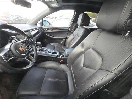2019 Porsche Macan Base