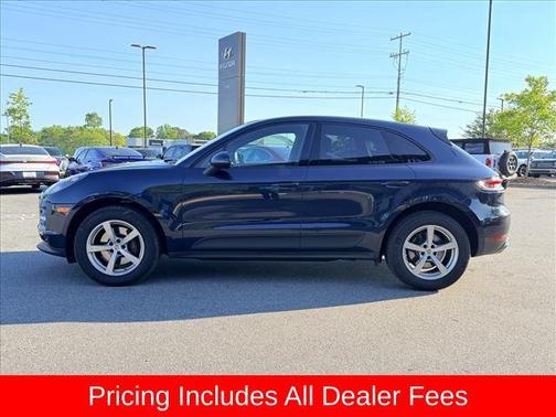 Sapphire Blue Metallic 2019 Porsche Macan Base