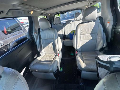 Salsa Red Pearl 2015 Toyota Sienna Limited Premium