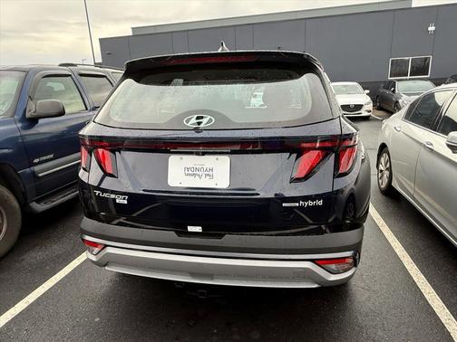 2026 Hyundai TUCSON Hybrid Blue SE