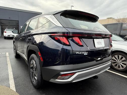 2026 Hyundai TUCSON Hybrid Blue SE