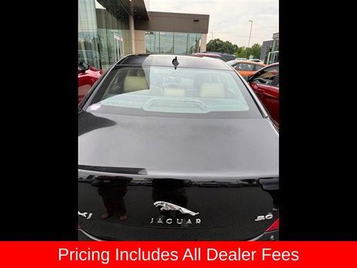 Ebony 2013 Jaguar XJ Base