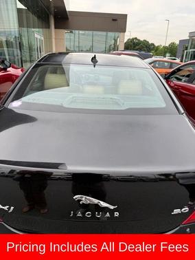 Ebony 2013 Jaguar XJ Base