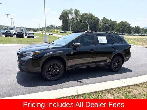 Crystal Black Silica 2025 Subaru Outback Wilderness