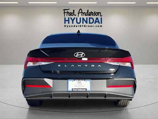2025 Hyundai ELANTRA HEV SEL Sport