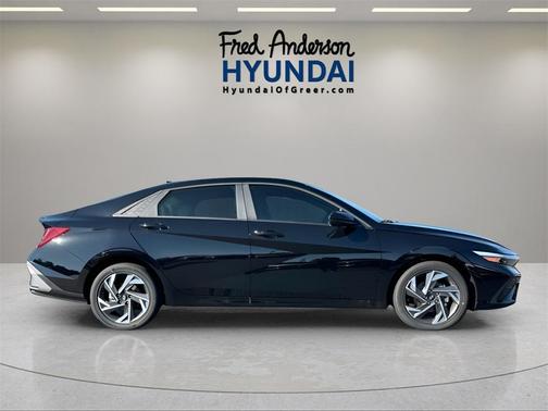 2025 Hyundai ELANTRA HEV SEL Sport