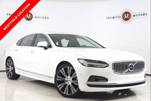Crystal White Metallic 2022 Volvo S90 B6 Inscription