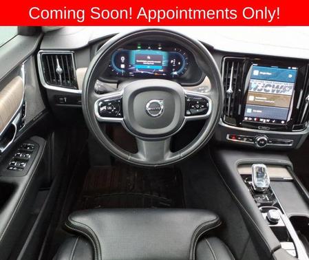 Crystal White Metallic 2022 Volvo S90 B6 Inscription