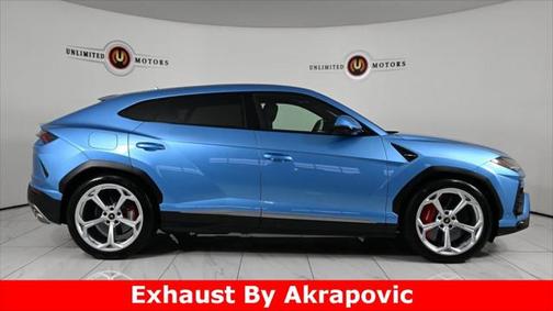 2022 Lamborghini Urus Graphite Capsule