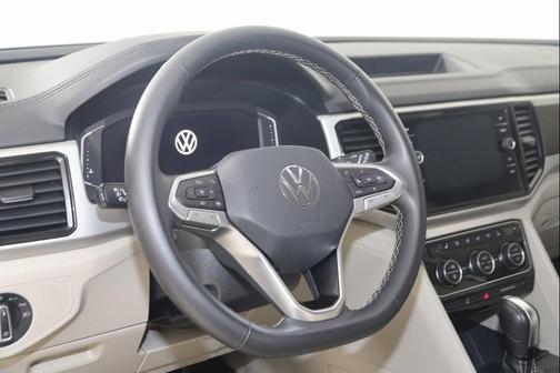 2022 Volkswagen Atlas 3.6L SE w/Technology