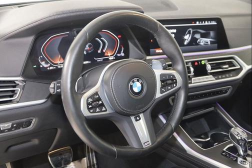 2022 BMW X7 M50i