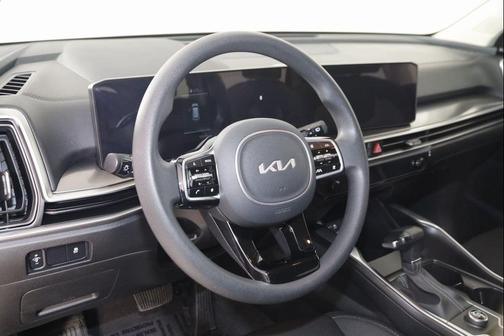 2025 Kia Sorento LX