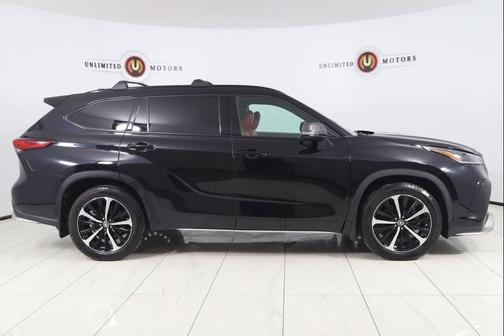 2022 Toyota Highlander XSE