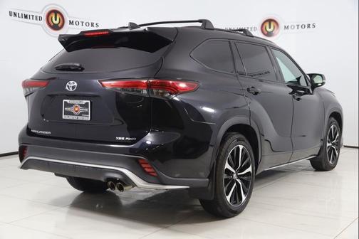 2022 Toyota Highlander XSE
