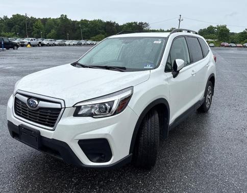 Crystal White Pearl 2019 Subaru Forester Premium