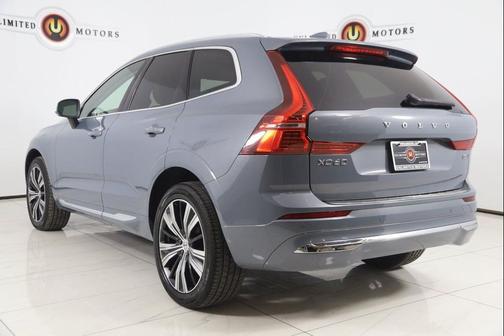 2022 Volvo XC60 B5 Inscription