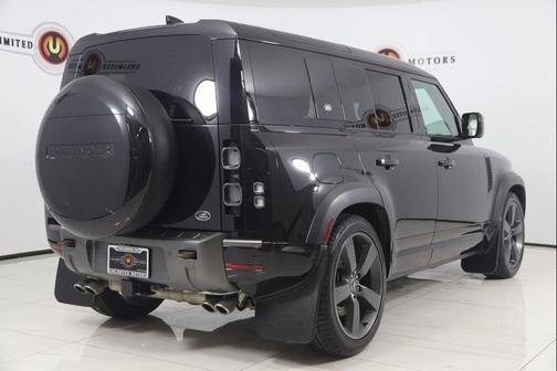 2023 Land Rover Defender 110 V8