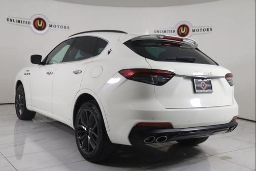 2022 Maserati Levante Modena