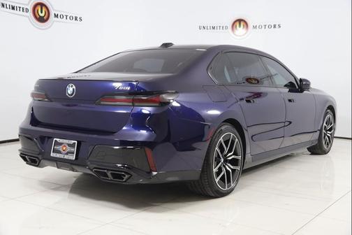 2023 BMW 760 i xDrive