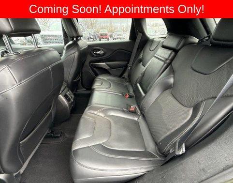 Olive Green Pearlcoat 2019 Jeep Cherokee Limited