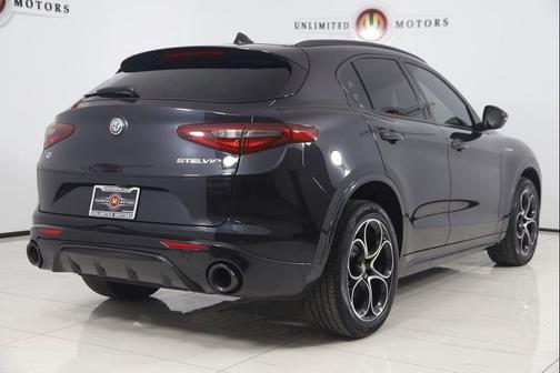 2023 Alfa Romeo Stelvio Veloce AWD