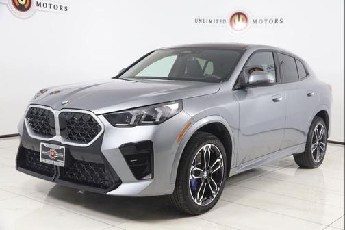 Gray Metallic 2025 BMW X2 xDrive28i