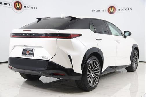 2023 Lexus RZ 450e Luxury