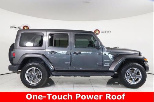 Granite Crystal Metallic Clearcoat 2022 Jeep Wrangler Unlimited Sahara