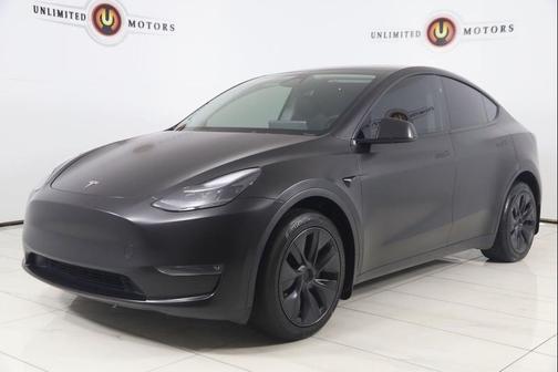 Pearl White Multi-Coat 2024 Tesla Model Y Long Range Dual Motor All-Wheel Drive