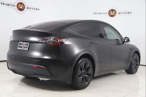 Pearl White Multi-Coat 2024 Tesla Model Y Long Range Dual Motor All-Wheel Drive
