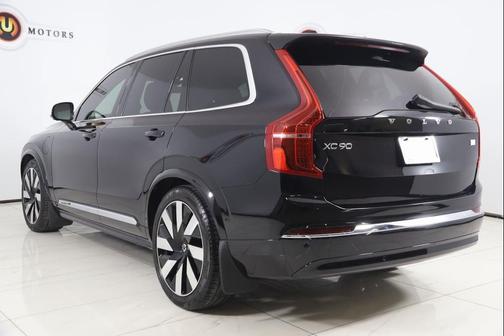 2023 Volvo XC90 Recharge Plug-In Hybrid T8 Ultimate Bright Theme 7-Seater