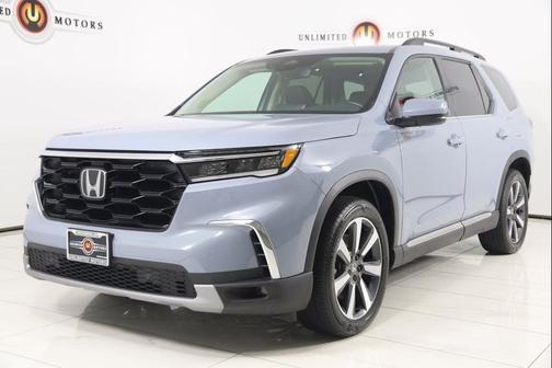 2023 Honda Pilot Touring 8-Passenger