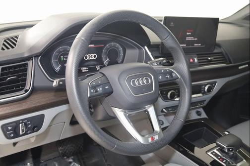 2024 Audi Q5 e 55 S line Premium Plus